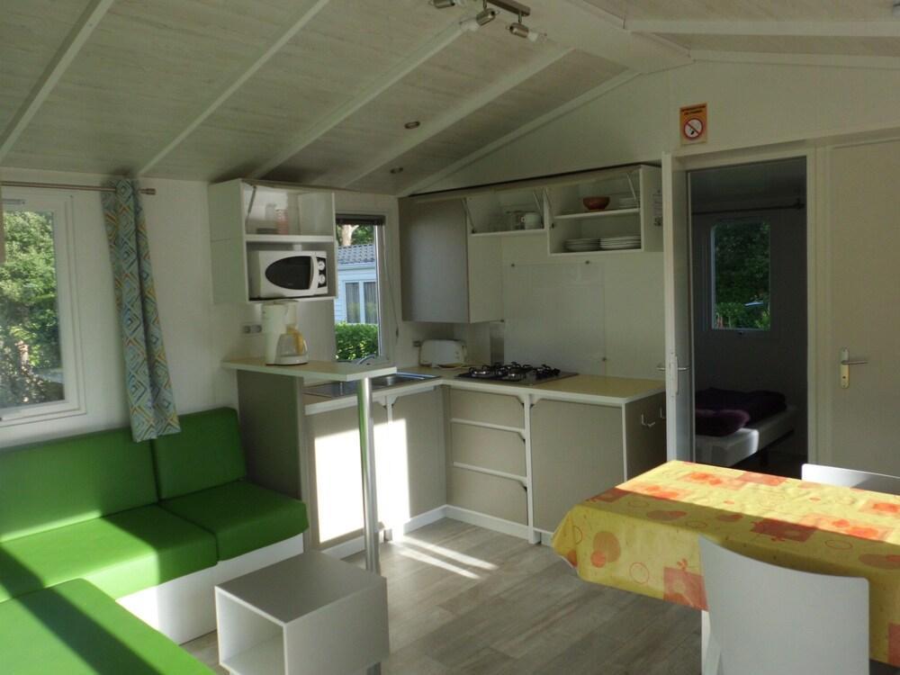 Camping De Lanven Plomeur Exterior photo
